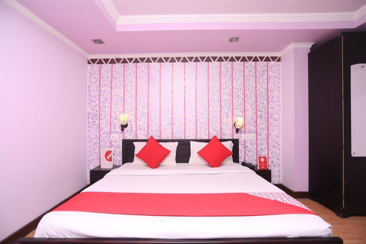 Hotel Sunita Almora Buitenkant foto