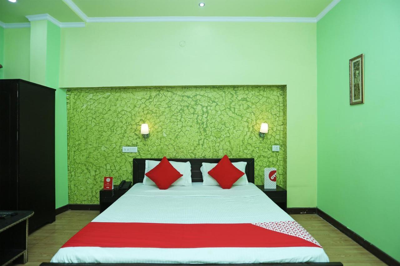 Hotel Sunita Almora Buitenkant foto
