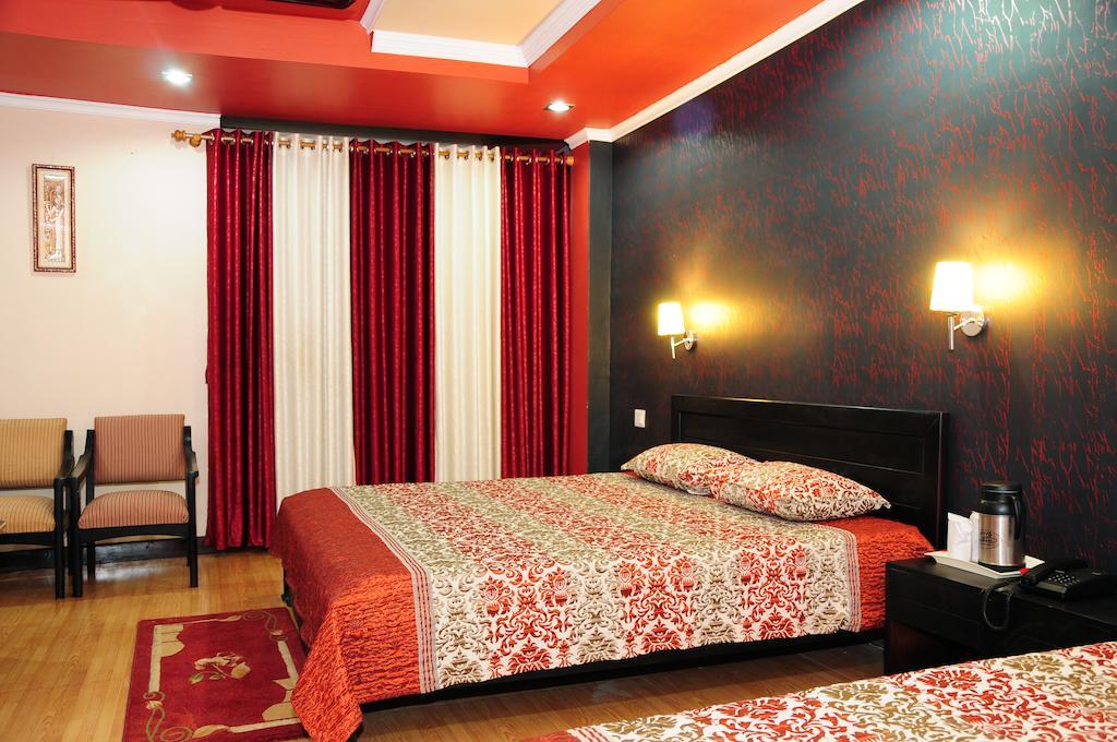 Hotel Sunita Almora Kamer foto
