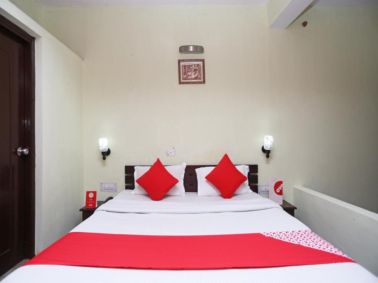 Hotel Sunita Almora Buitenkant foto