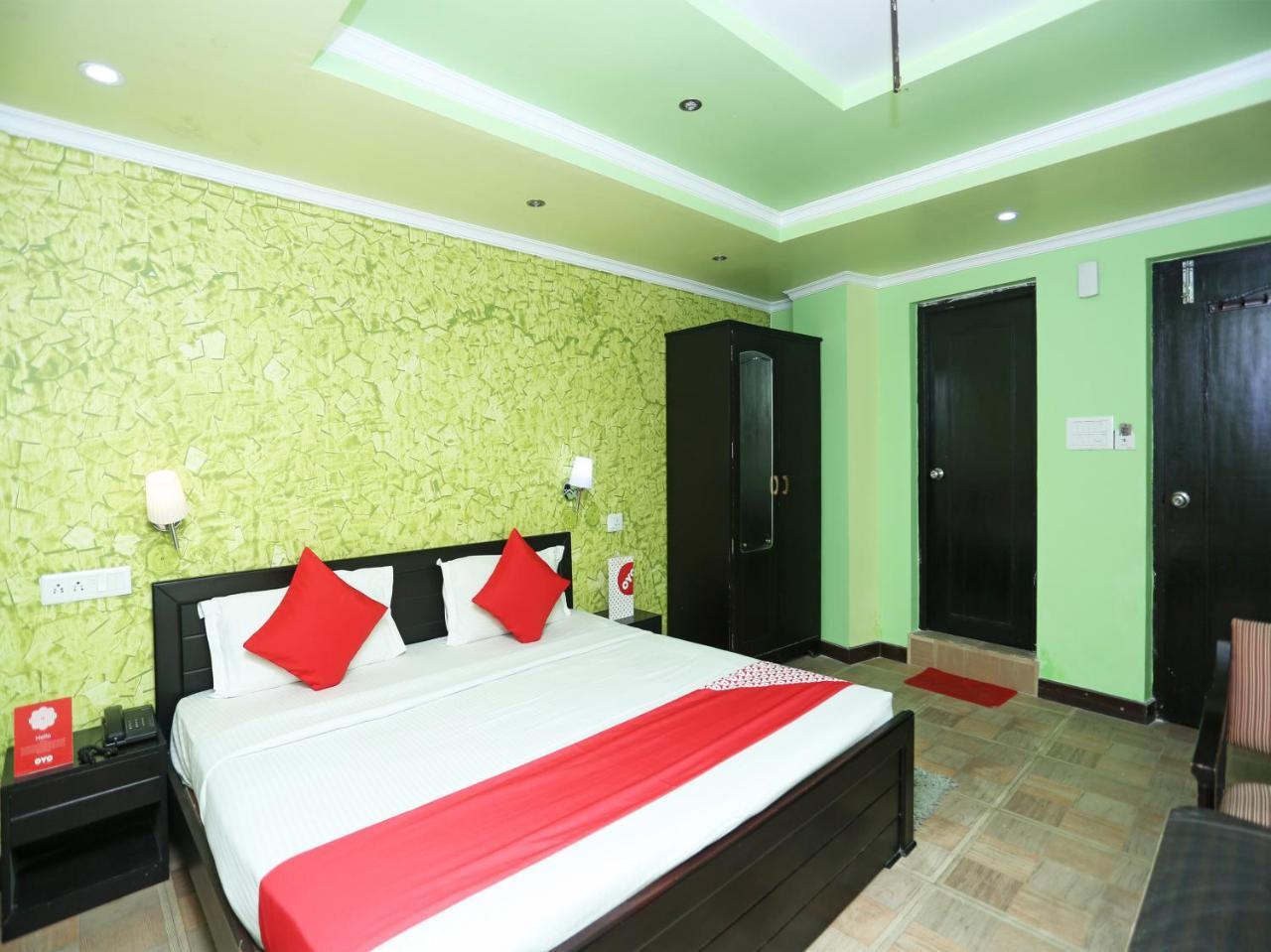 Hotel Sunita Almora Buitenkant foto
