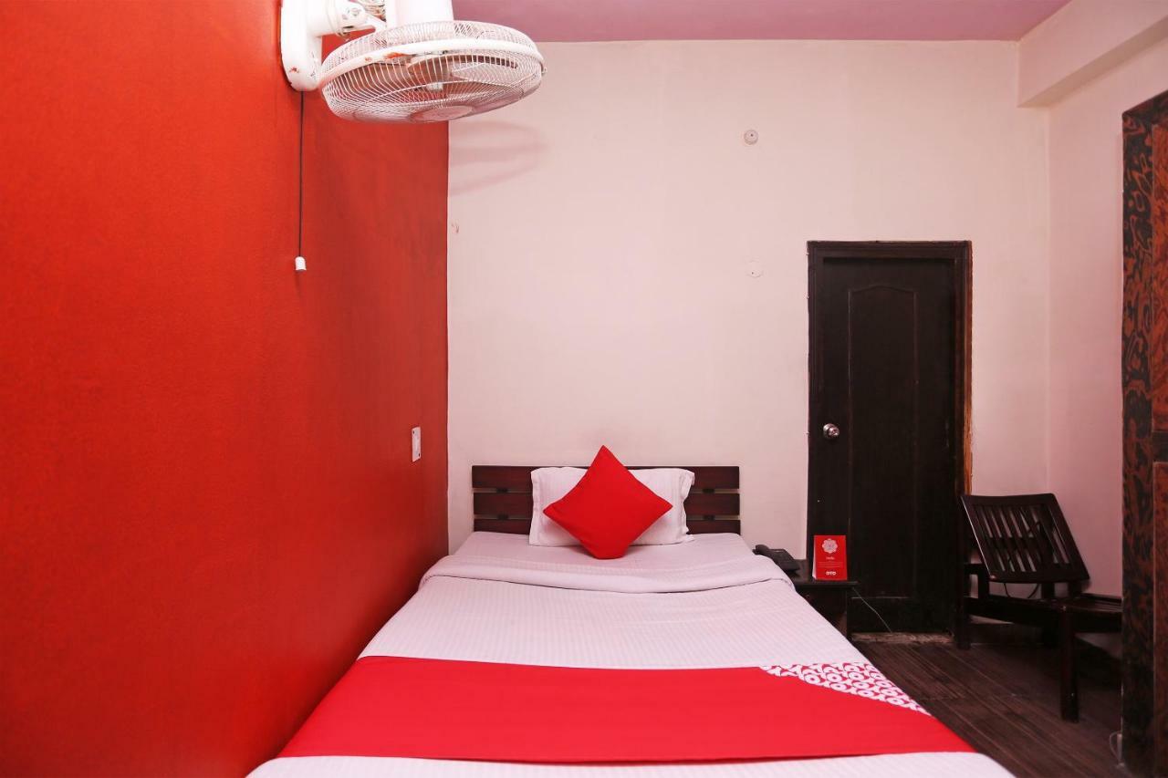 Hotel Sunita Almora Buitenkant foto
